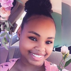 Meet your Posher, Deidra